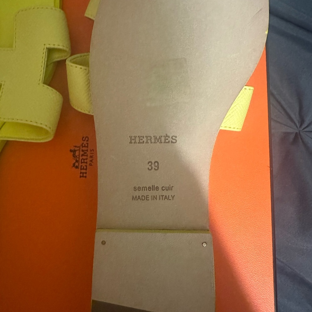 Hermes Oran sandal jaune curcuma - Picture 3 of 5